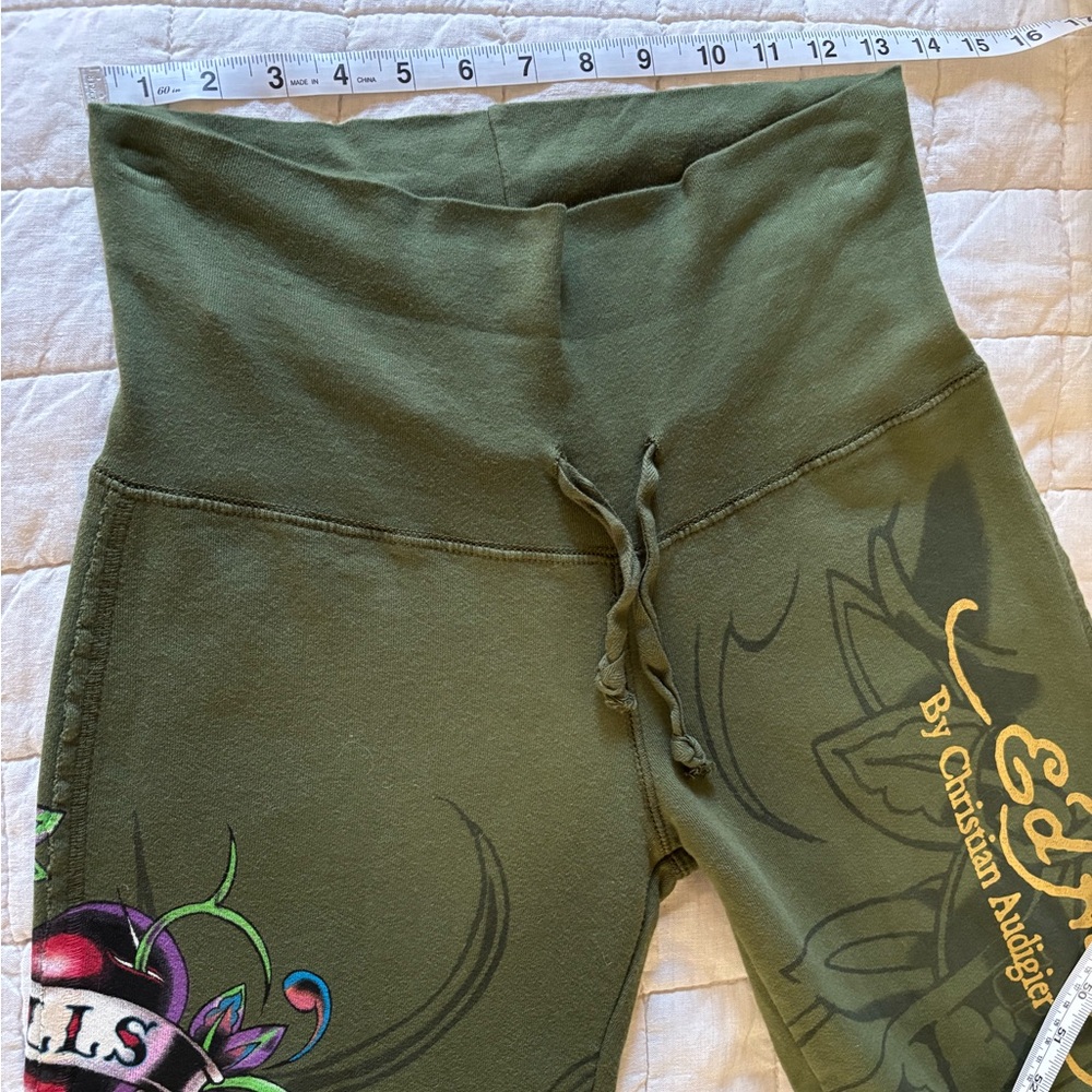 Ed Hardy Olive Green Graphic Capri Sweatpants with Tattoo Print - Picture 6 of 10